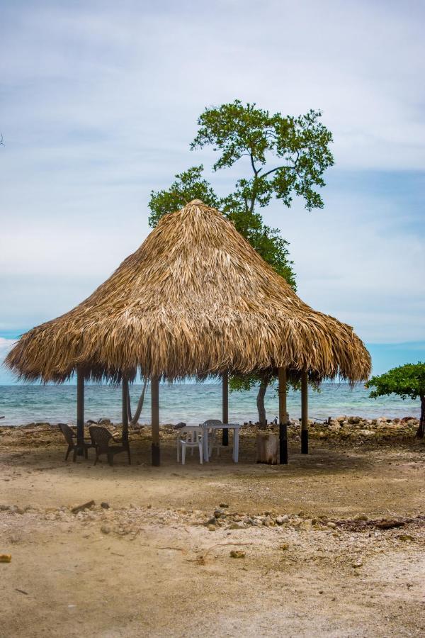 Hostel Villa Luz Beach Tintipan Island Экстерьер фото