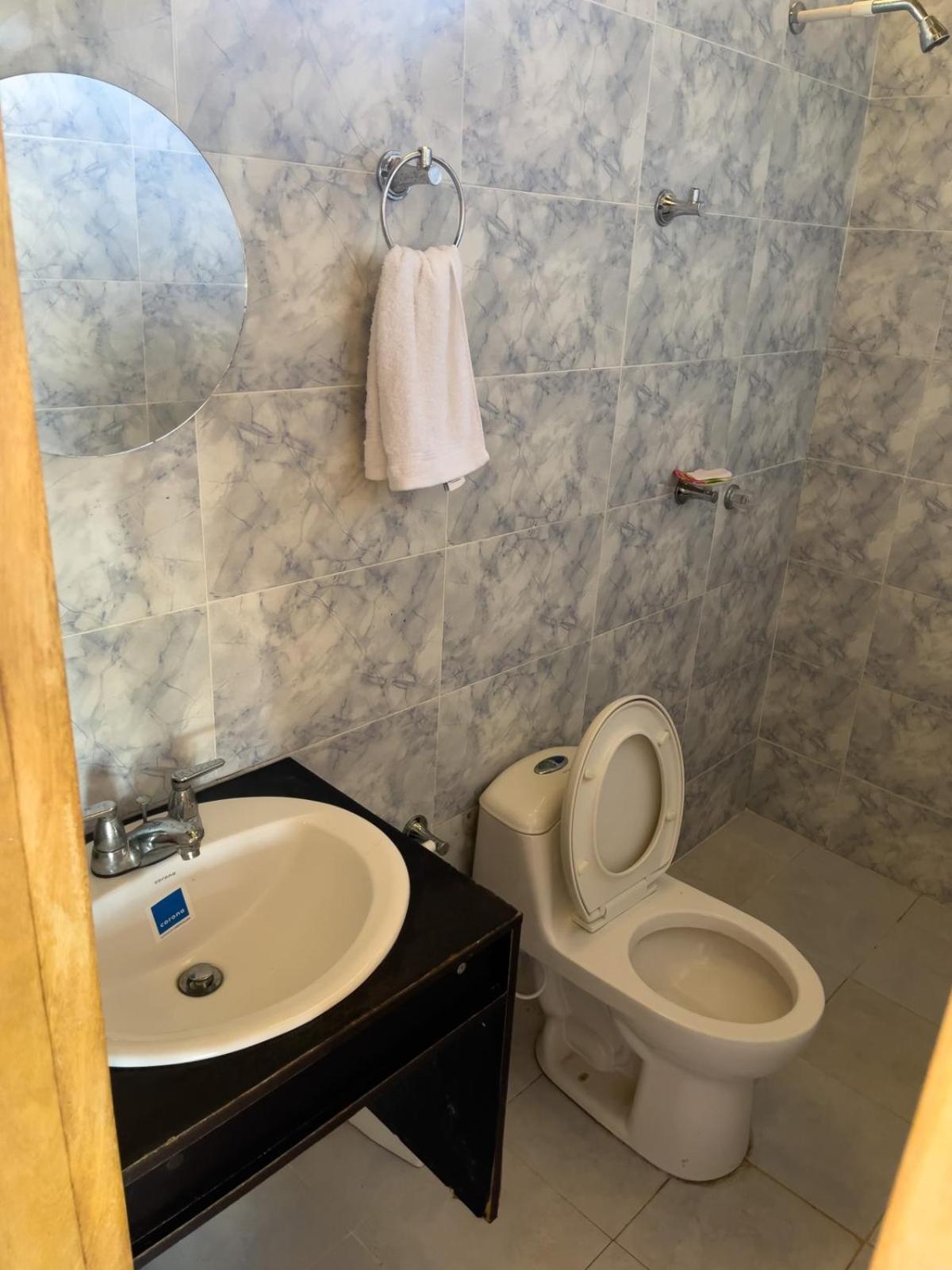 Hostel Villa Luz Beach Tintipan Island Экстерьер фото